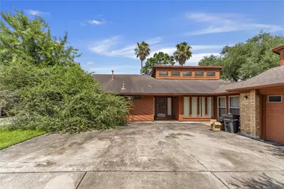 271 Amber Lane, League City, TX 77573 - Photo 8