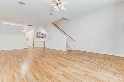 5941 South Loop E #1401, Houston, TX 77033 - Photo 2