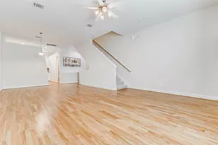 5941 S Loop E, Houston, TX 77033 - Photo 2