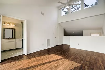 902 Memorial Village Drive, Houston, TX 77024 - Photo 4