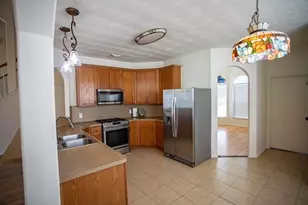 21926 Crestworth Ln, Katy, TX 77449 - Photo 8