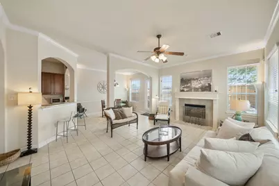 10610 Wallingford Place, Houston, TX 77042 - Photo 4