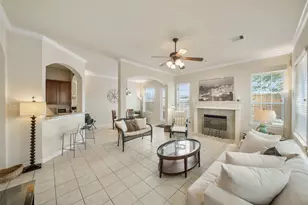10610 Wallingford Pl, Houston, TX 77042 - Photo 4