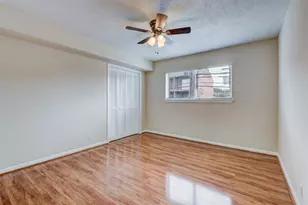 2555 Marilee Ln, Houston, TX 77057 - Photo 10