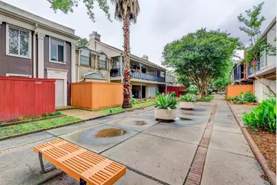 2555 Marilee Lane #4, Houston, TX 77057 - Photo 18