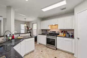2906 Landing Edge Ln Ln, League City, TX 77539 - Photo 20