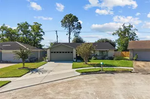 6305 Silver Leaf Dr, League City, TX 77573 - Photo 1