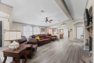 15501 Garrett Rd, Houston, TX 77044 - Photo 8