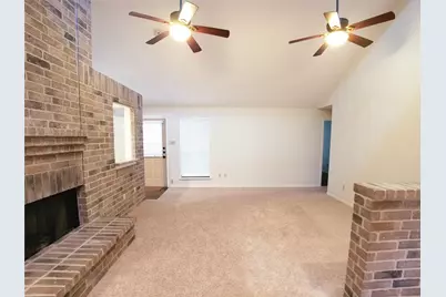2111 Echo Ridge, Sugar Land, TX 77478 - Photo 4