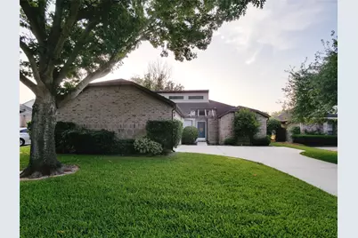 2111 Echo Ridge, Sugar Land, TX 77478 - Photo 2