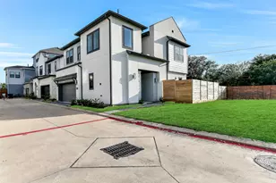 12037 Royal Oaks Run Dr, Houston, TX 77082 - Photo 2
