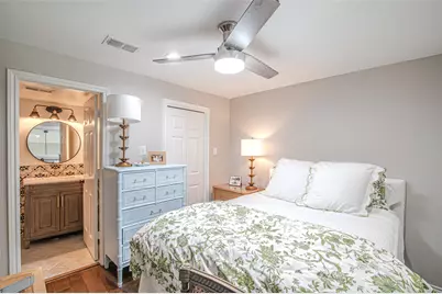 1100 Harvard Street #14, Houston, TX 77008 - Photo 32