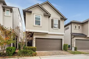 10604 Centre Glade Dr, Houston, TX 77043 - Photo 2