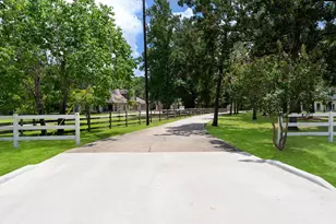 8711 Sendera Dr, Magnolia, TX 77354 - Photo 2