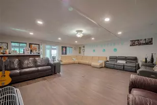 2316 Green Meadows Dr, Sealy, TX 77474 - Photo 6