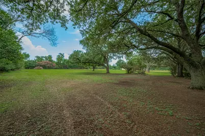 2316 Green Meadows Drive, Sealy, TX 77474 - Photo 44