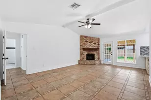 7019 Winding Trace Dr, Houston, TX 77086 - Photo 2