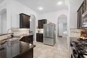 8218 Bay Run Ave Ave, Baytown, TX 77521 - Photo 10