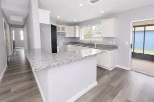 2430 Shady Bend Dr, Pearland, TX 77581 - Photo 6