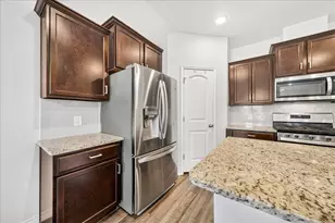 7826 Bullrider Dr, Corpus Christi, TX 78414 - Photo 14