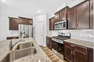 7826 Bullrider Dr, Corpus Christi, TX 78414 - Photo 12