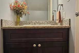 11710 Southlake Dr, Houston, TX 77077 - Photo 40