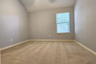 11710 Southlake Dr, Houston, TX 77077 - Photo 30