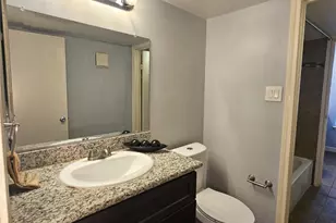 11710 Southlake Dr, Houston, TX 77077 - Photo 32