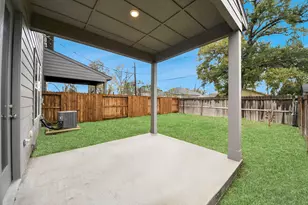 954 Junell St, Houston, TX 77088 - Photo 6