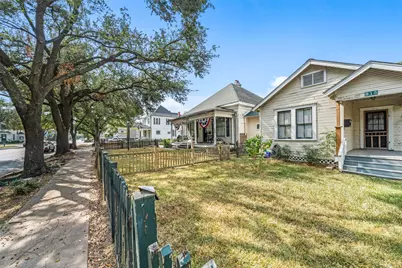 811 Yale Street, Houston, TX 77007 - Photo 1