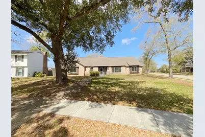 443 Bayou View Drive, El Lago, TX 77586 - Photo 2