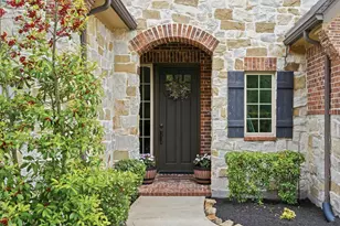 111 N Winter Sunrise Cir, The Woodlands, TX 77375 - Photo 4