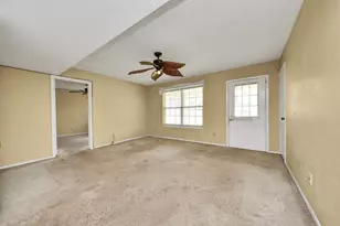 1301 Briarcliff St, Conroe, TX 77385 - Photo 16