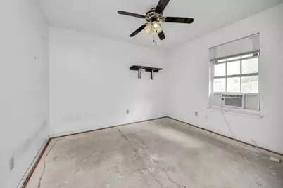 1301 Briarcliff Street, Conroe, TX 77385 - Photo 38