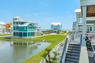 3827 Seabreeze Ln, Galveston, TX 77554 - Photo 10