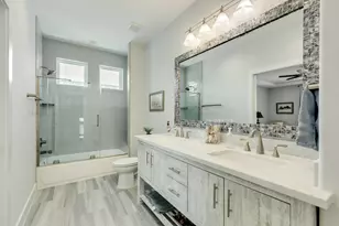 3827 Seabreeze Ln, Galveston, TX 77554 - Photo 40