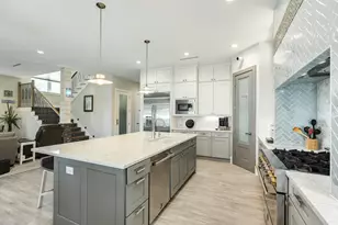 3827 Seabreeze Ln, Galveston, TX 77554 - Photo 24