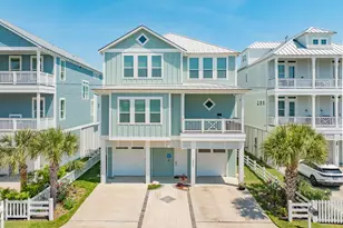 3827 Seabreeze Ln, Galveston, TX 77554 - Photo 1