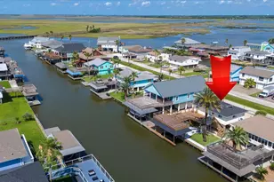 273 Barracuda St, Bayou Vista, TX 77563 - Photo 4