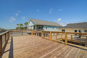 273 Barracuda St, Bayou Vista, TX 77563 - Photo 16