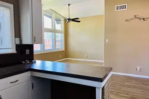 4731 Merwin St, Houston, TX 77027 - Photo 6