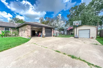 63 E County Road 136, Alvin, TX 77511 - Photo 26