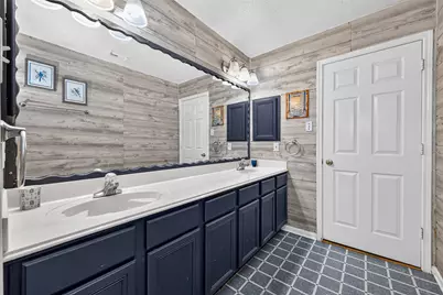 6822 Crystal Point Drive, Katy, TX 77449 - Photo 36
