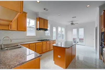 5425 Loch Lomond Drive, Houston, TX 77096 - Photo 16