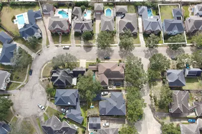5425 Loch Lomond Drive, Houston, TX 77096 - Photo 4
