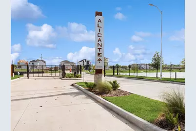 13305 Moncloa Drive, Houston, TX 77047 - Photo 22