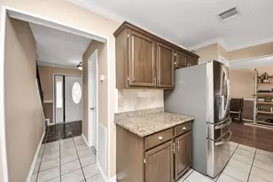 7607 Plum Tree Forest Cir, Houston, TX 77095 - Photo 14