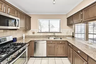 7607 Plum Tree Forest Cir, Houston, TX 77095 - Photo 16