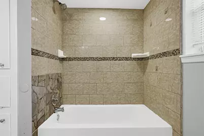 1014 Robinson Street, Alvin, TX 77511 - Photo 18