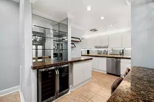 905 Hawthorne St, Houston, TX 77006 - Photo 6